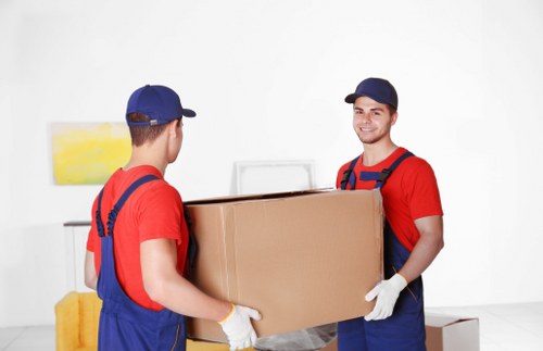 Residential and commercial moving van service in Marylebone