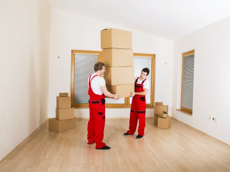 Loading and unloading service for a move near Marylebone streets